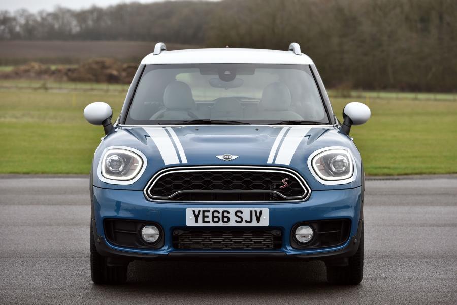  Mini Cooper S Countryman ALL4 2017 года  (UK) (фото 25 из 37)